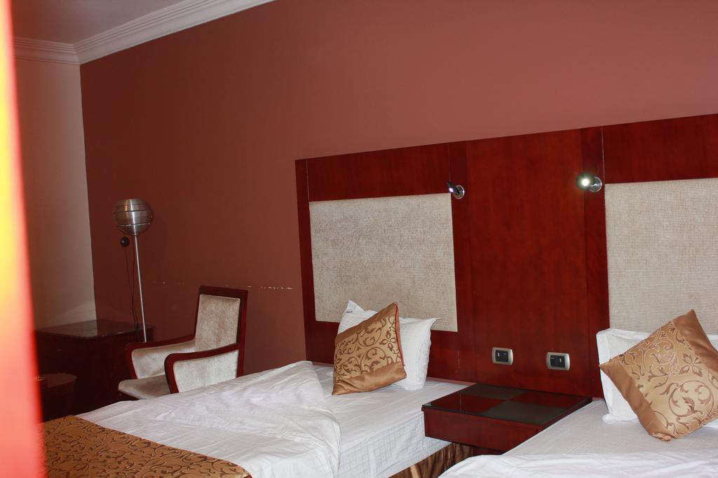 Nuzol Tala Hotel Khafji Exterior foto