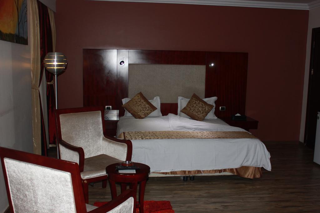 Nuzol Tala Hotel Khafji Exterior foto