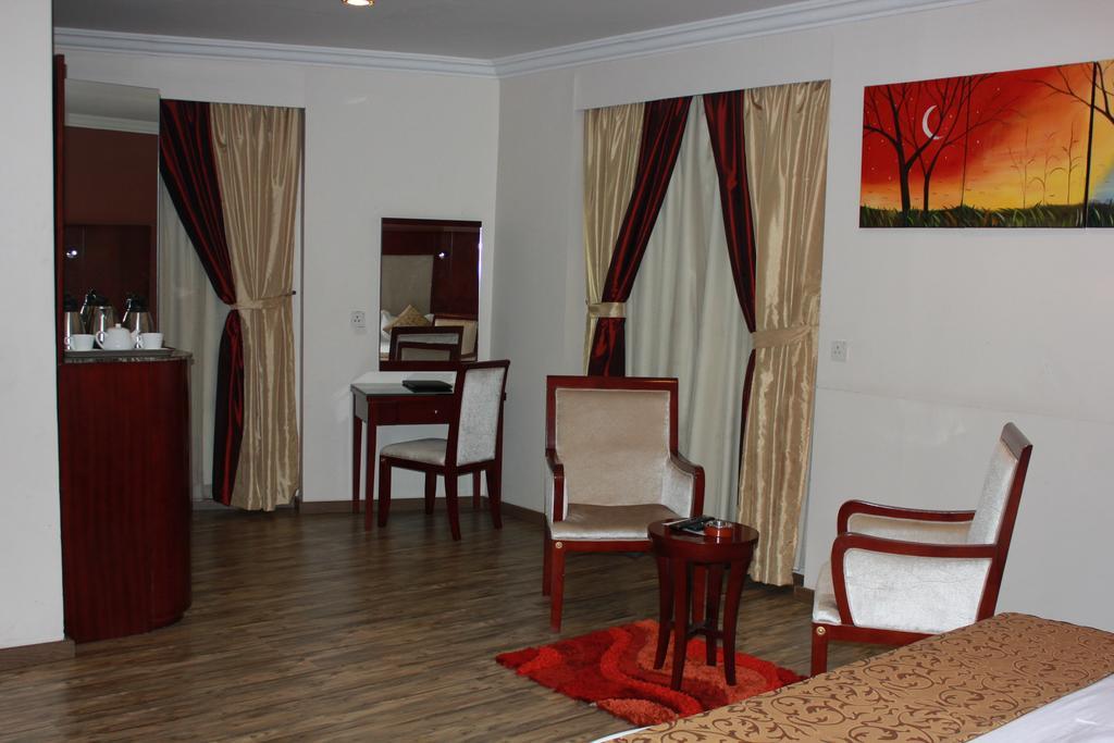 Nuzol Tala Hotel Khafji Exterior foto