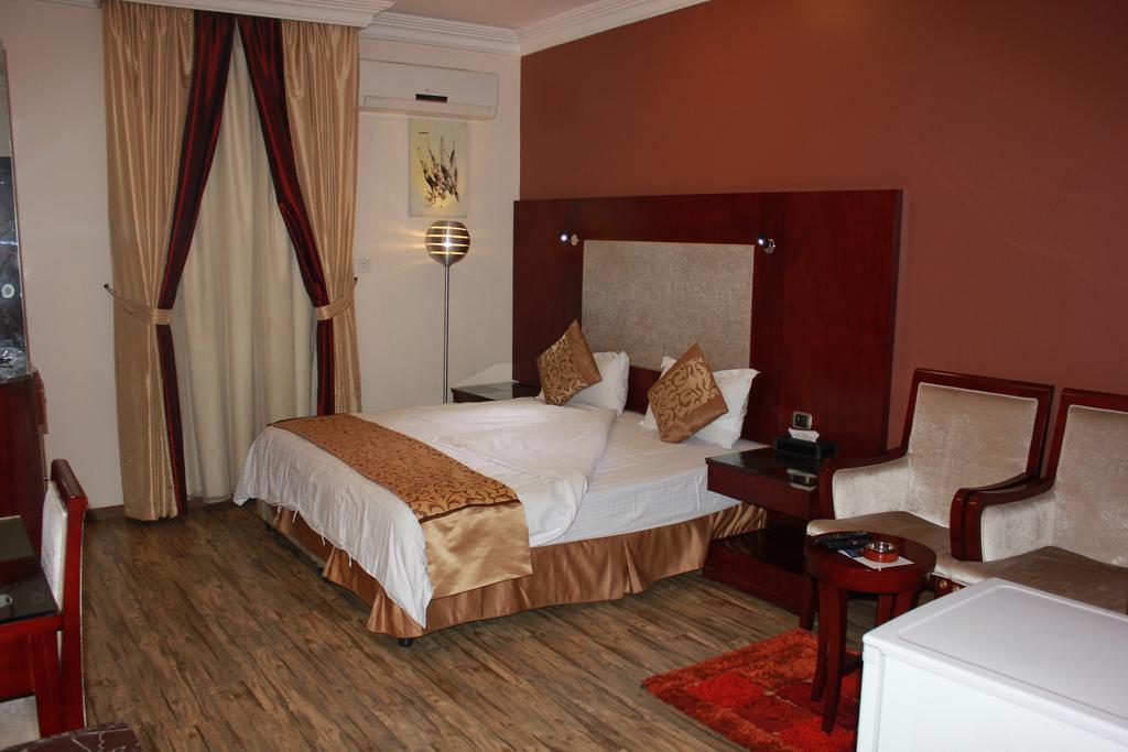 Nuzol Tala Hotel Khafji Exterior foto